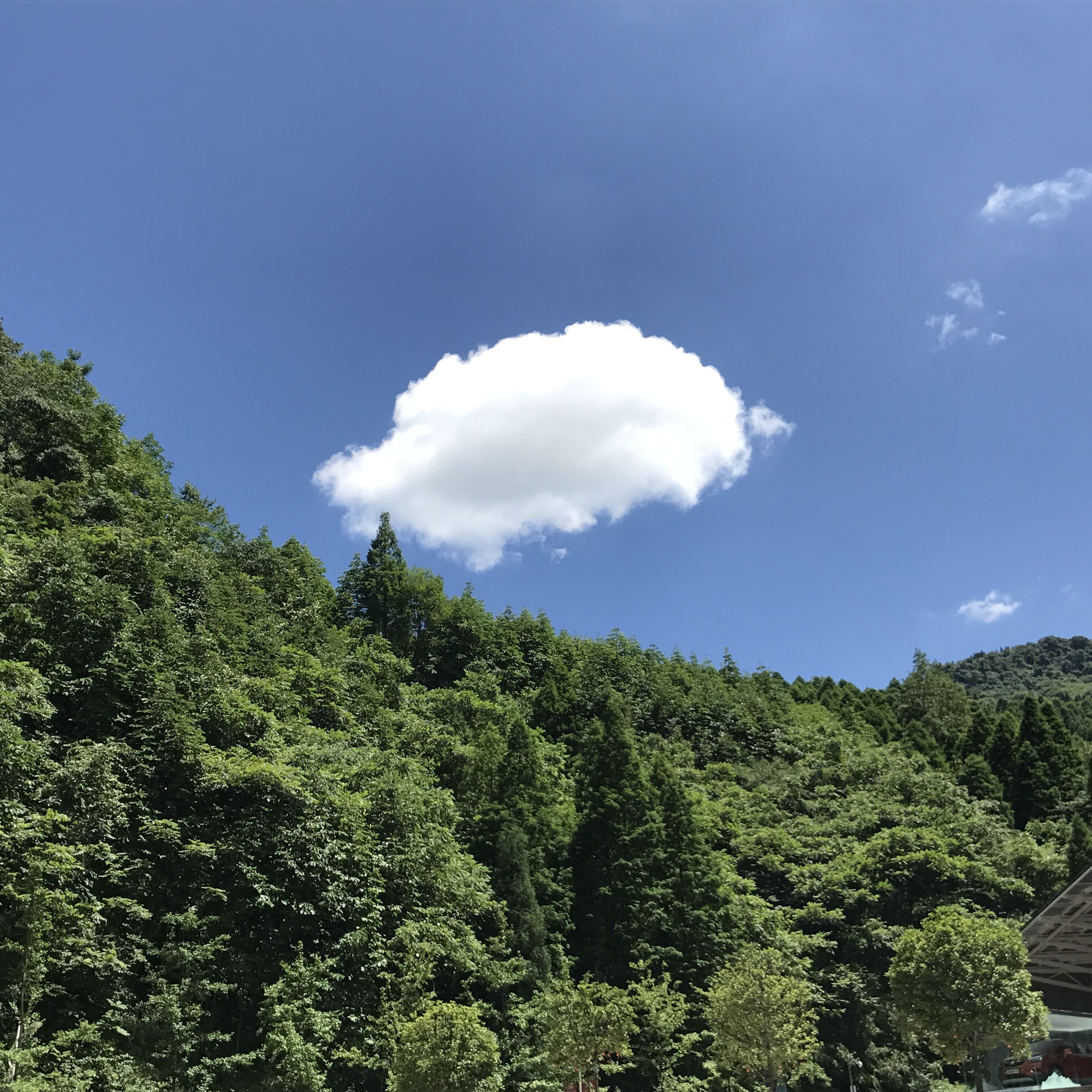 西嶺從不缺乏藍(lán)天