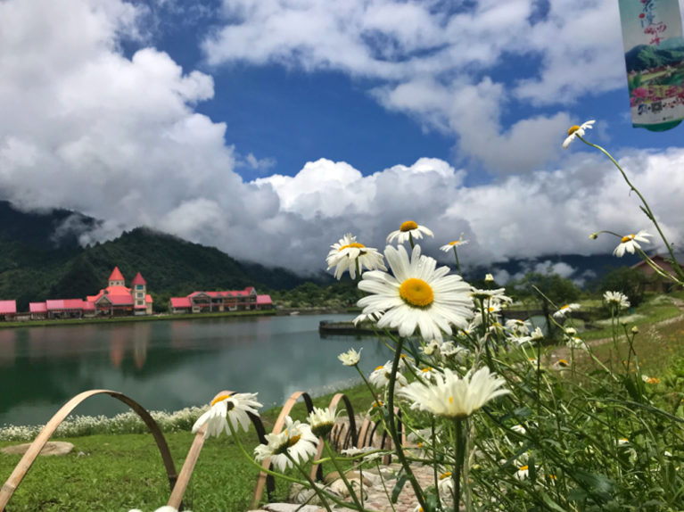 西嶺從不缺乏藍(lán)天